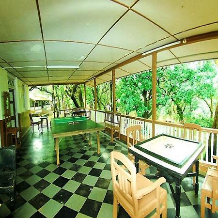 Cecil Hotel Matheran Esterno foto