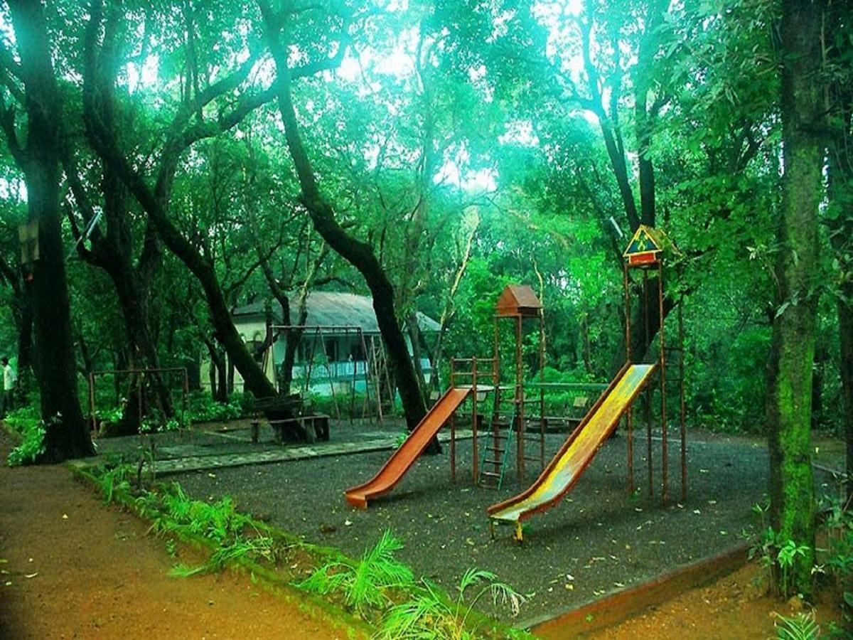 Cecil Hotel Matheran Esterno foto